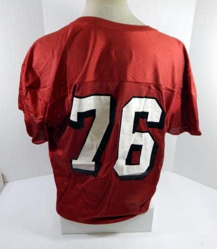 2002-ben a San Francisco 49ers 76 Játék Használt Piros Gyakorlat Jersey XL 74 - Aláíratlan NFL Játék Használt Mezek